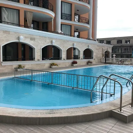 Amazing Facing The Sea